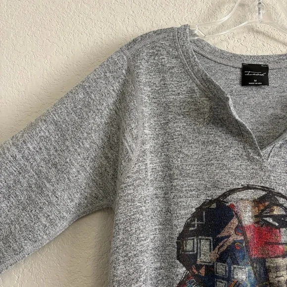 Inoah Sweater Top Womens M Graphic Dapper Dog Split Vneck Hi Lo Dachshund Gray - Picture 4 of 13